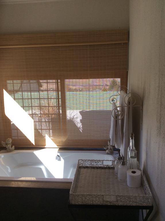278 On Main Bed & Breakfast Clarens Room photo